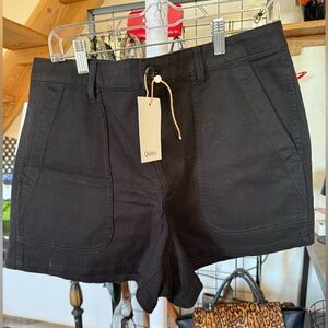 Quince Organic Cotton Stretch Black Shorts Pockets Size 16 NWT